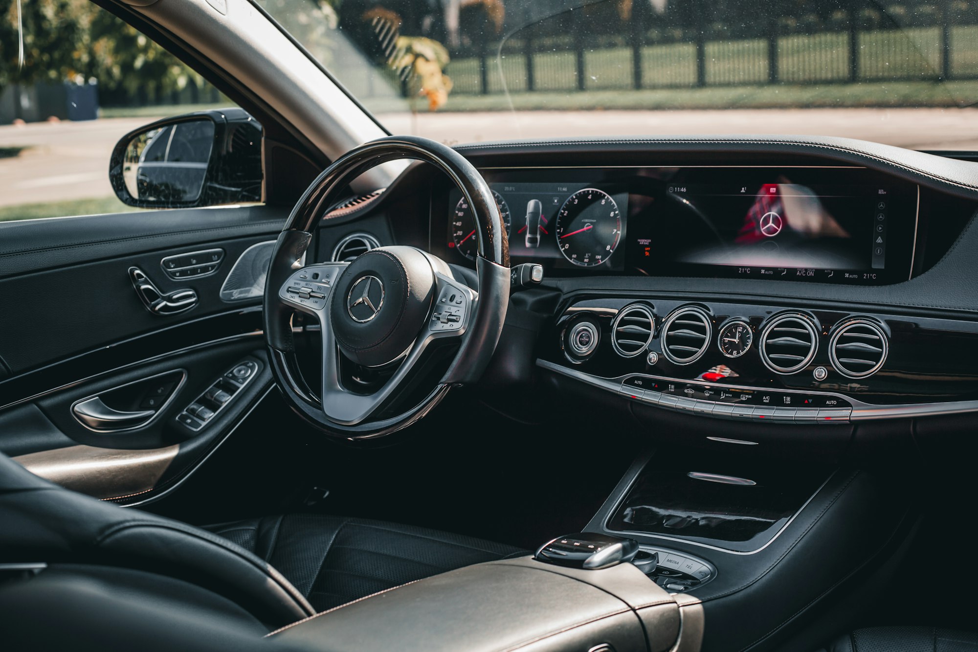 Private Chauffeur & Transportation in Ibiza — Ibiza VIP Move